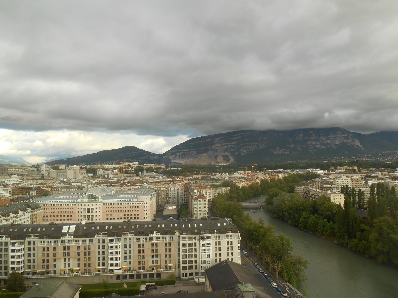 Vue sur Genève du haut de la RTS (Genève)
